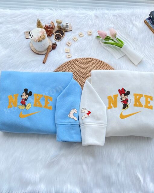 Mickey & Minnie (Disney Land) – Embroidered Shirt